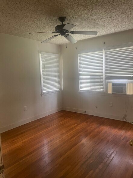 Building Photo - 849 Geranium St