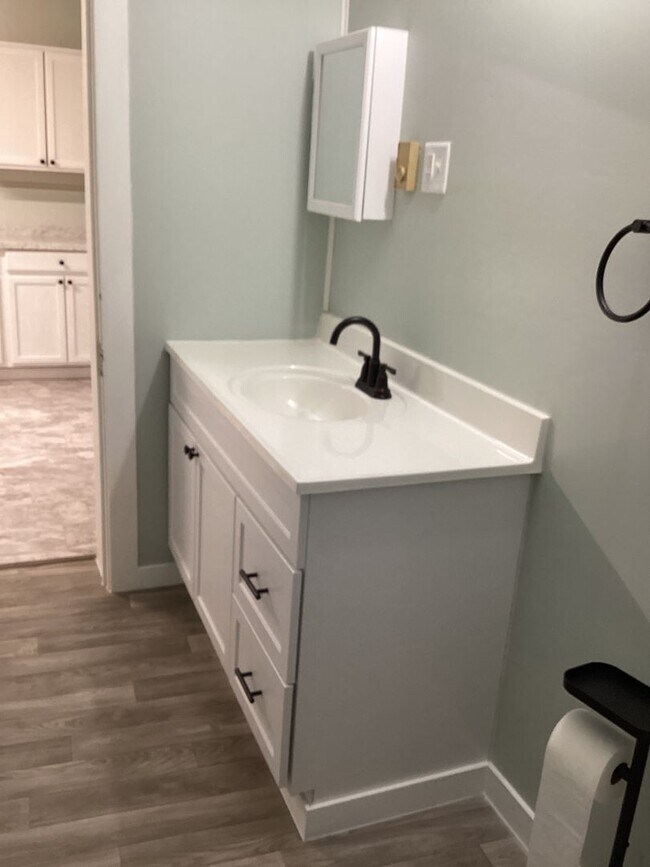 Building Photo - 45 Clayton Ave