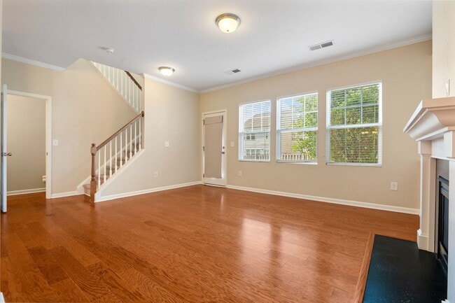 Building Photo - Charming 3BR Home with Loft, Fenced Yard & Community Pool