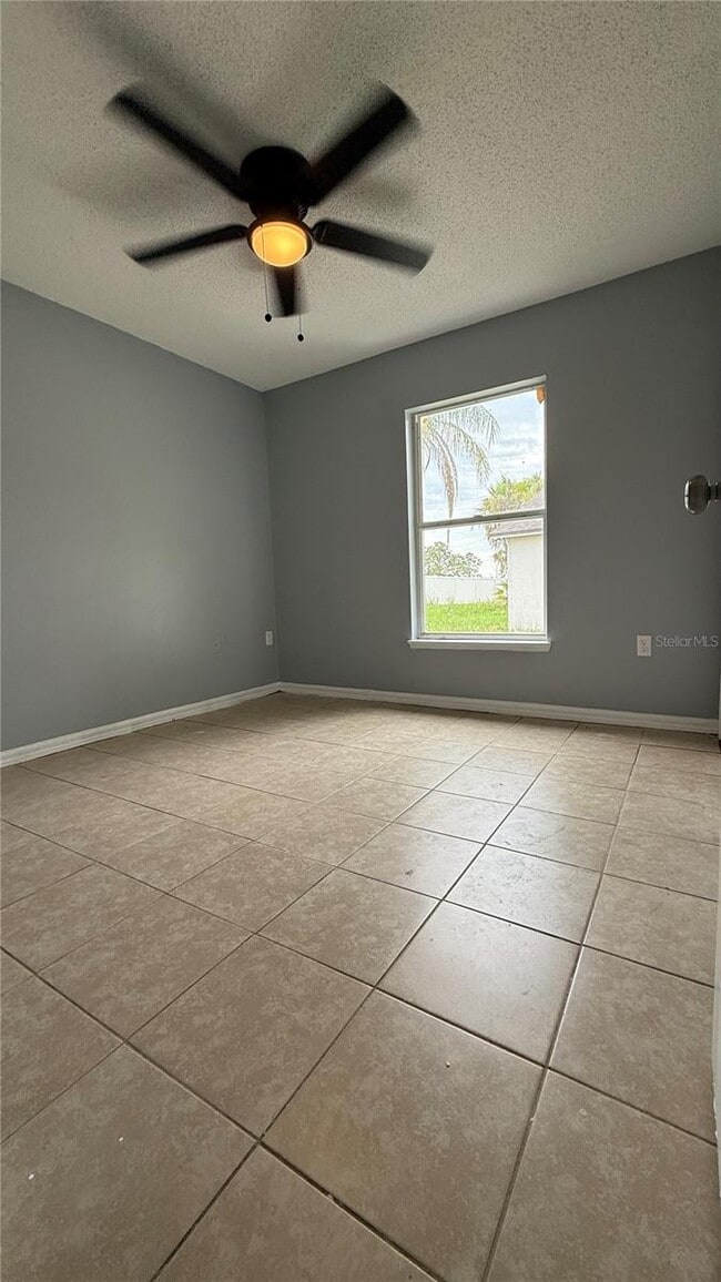 Building Photo - 1924 Shoal Ct