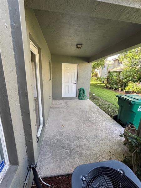 Building Photo - 5925 Manchester Way