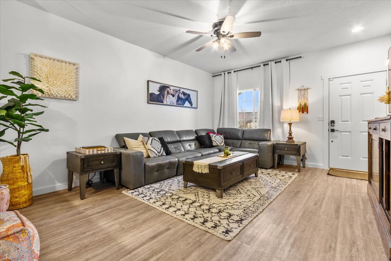 Building Photo - 3962 N McKinley Pk Ave