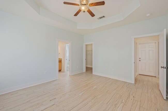 Building Photo - 113 Perimeter Pl