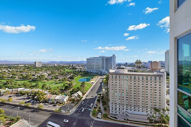 Building Photo - Turnberry Towers~2 bedroom condo with pano...