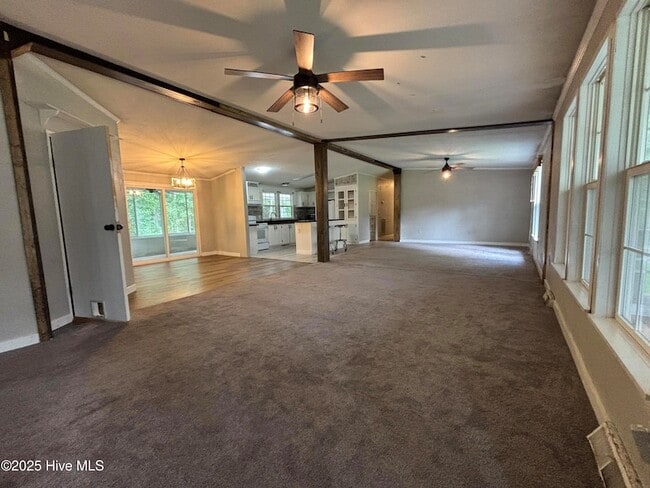 Building Photo - 180 Quails Cove