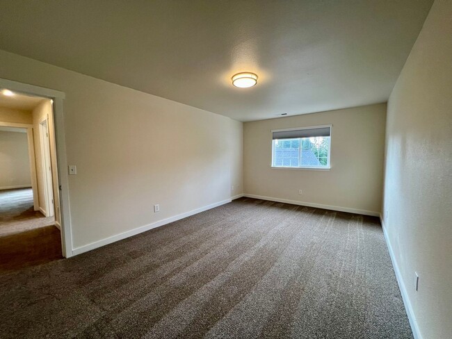 Building Photo - Pending Application; Fully Remodeled  3 BD...