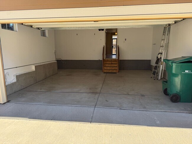 Building Photo - Updated 2 bedroom in West Arvada - Boyd Ponds