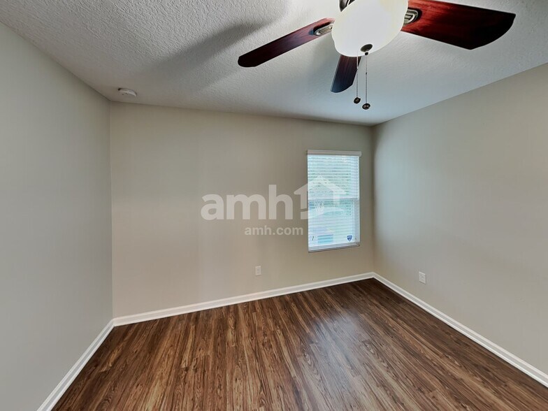 Building Photo - 216 W Jayce Wy