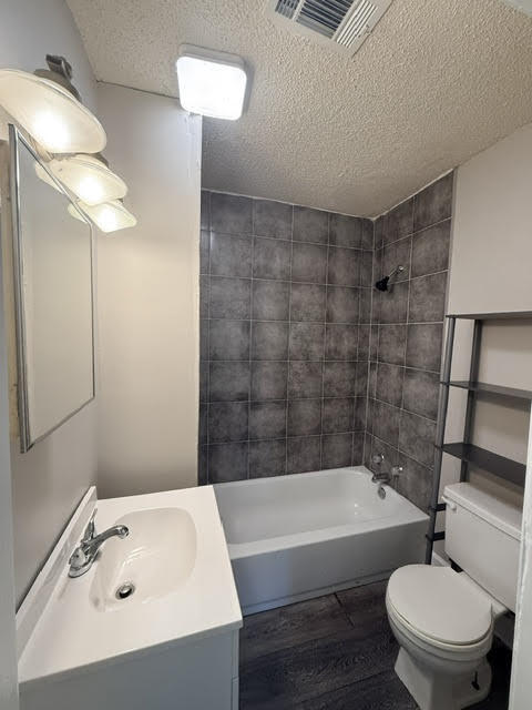 Building Photo - 109 14th Ct W