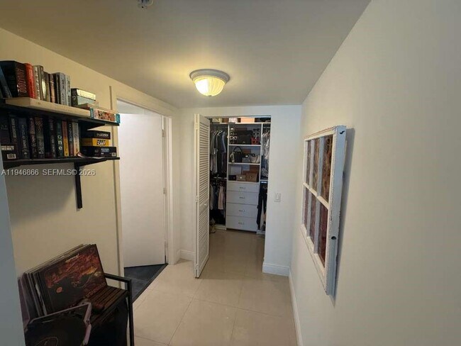 Building Photo - 41 SE 5th St