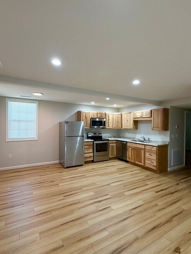 Building Photo - Rhodes