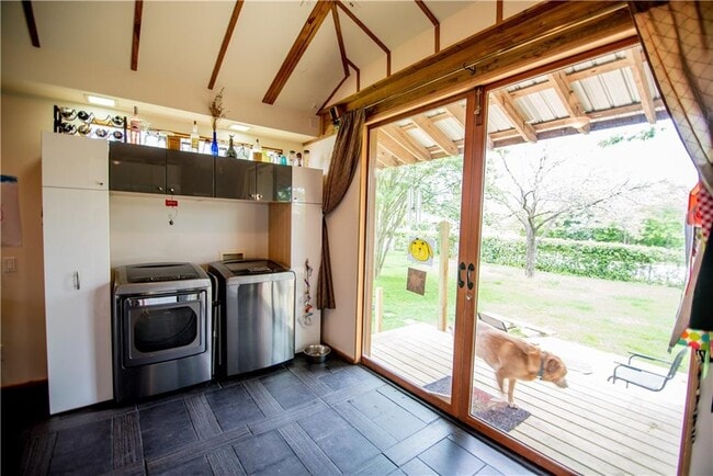 Building Photo - 2713 Sweeney Ln