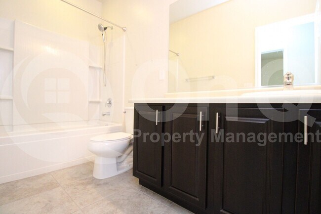 Building Photo - 5629 W Montebello Way