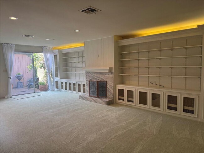 Building Photo - 1526 S Gessner Rd