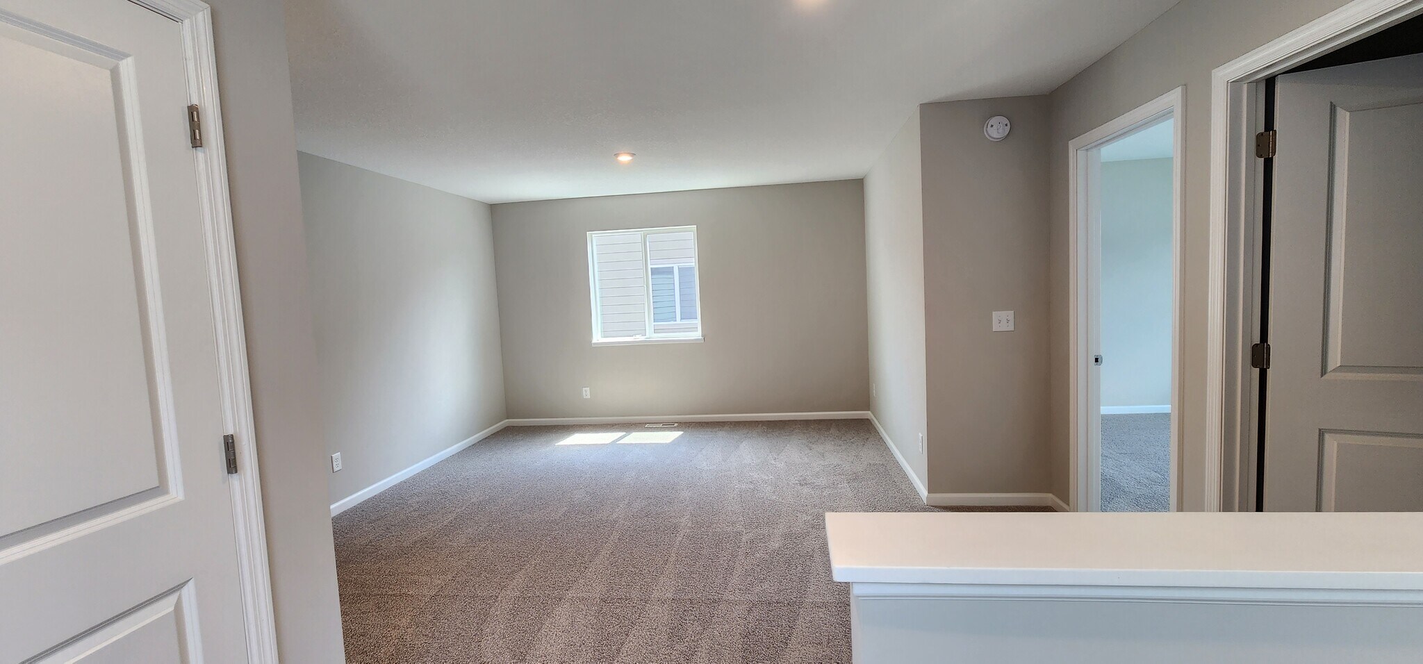 Building Photo - 1515 100th Ave NW