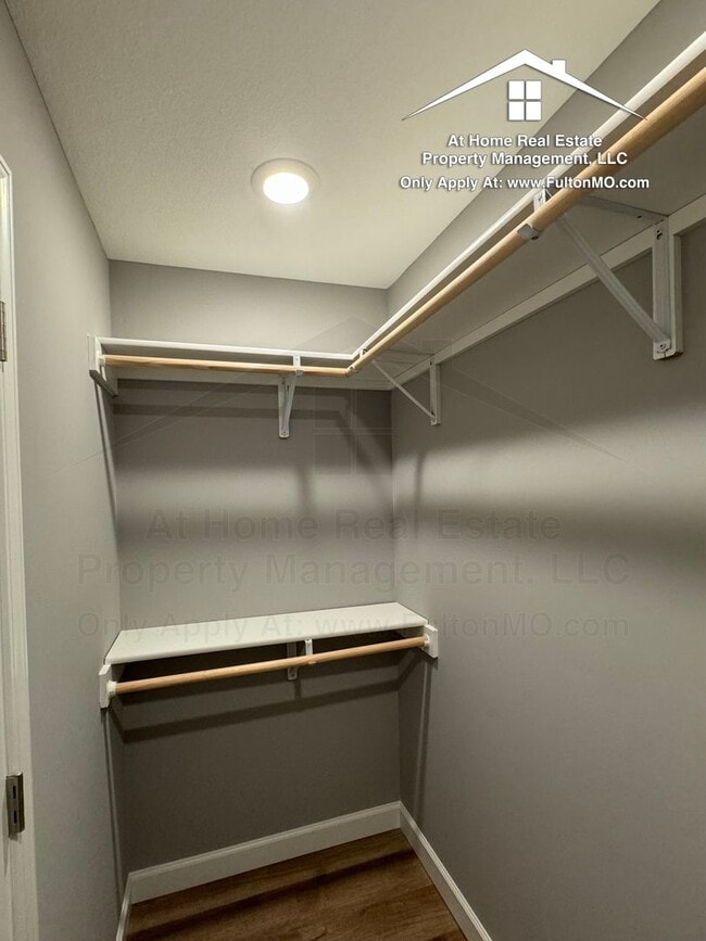 Building Photo - 2610 N Bluff St