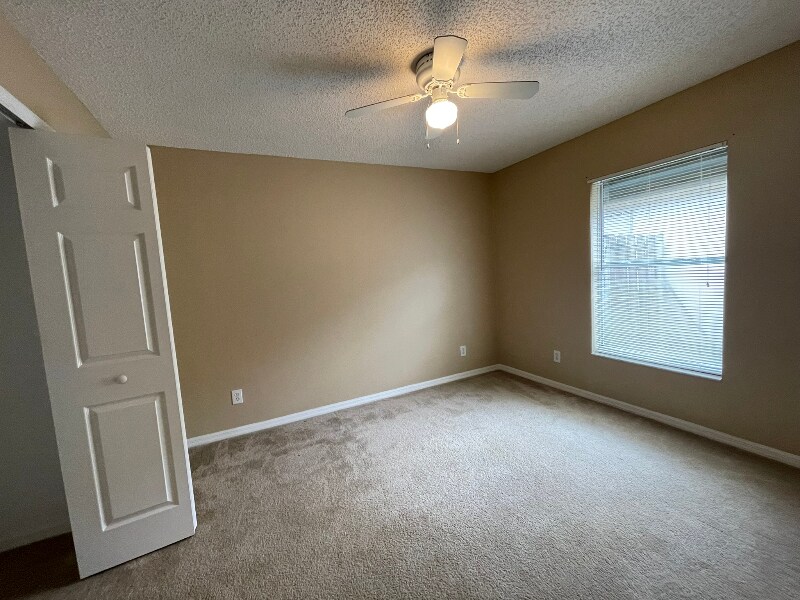 Building Photo - 4321 Swanna Dr