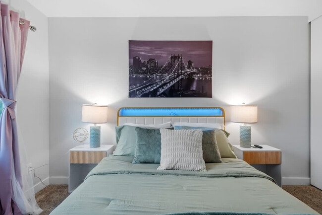 Building Photo - 9737 Benavente Pl