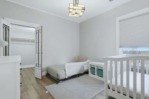 Building Photo - Beautiful 3 Bedroom Craftsman Bungalow Furnished or Unfurnished Available NOW!