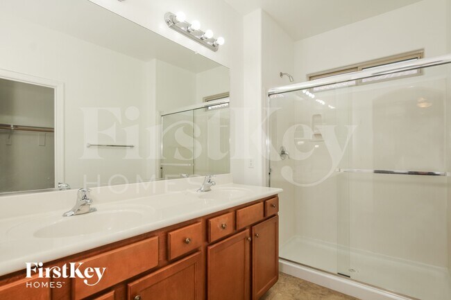 Building Photo - 18048 W Post Dr