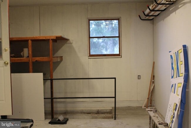 Building Photo - 2103 Foxfire Dr