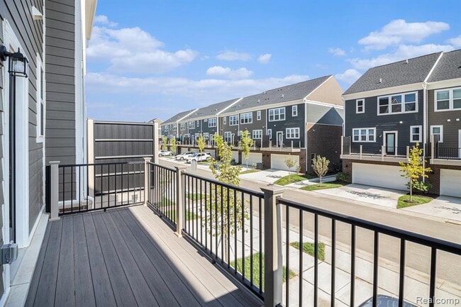 Building Photo - 43071 Atwood Ave