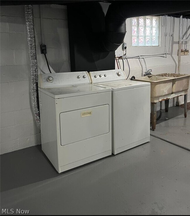 Building Photo - 2164 W 100th St