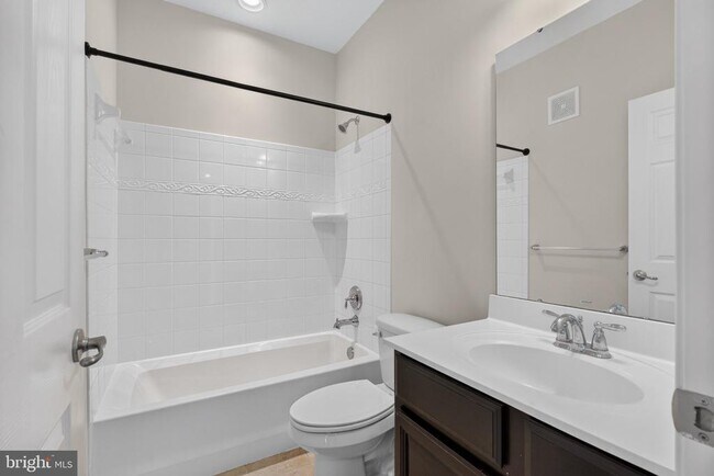 Building Photo - 1303 Cheswick Ln