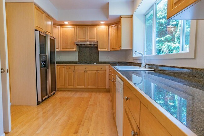 Kitchen - 14176 SE 8th Street