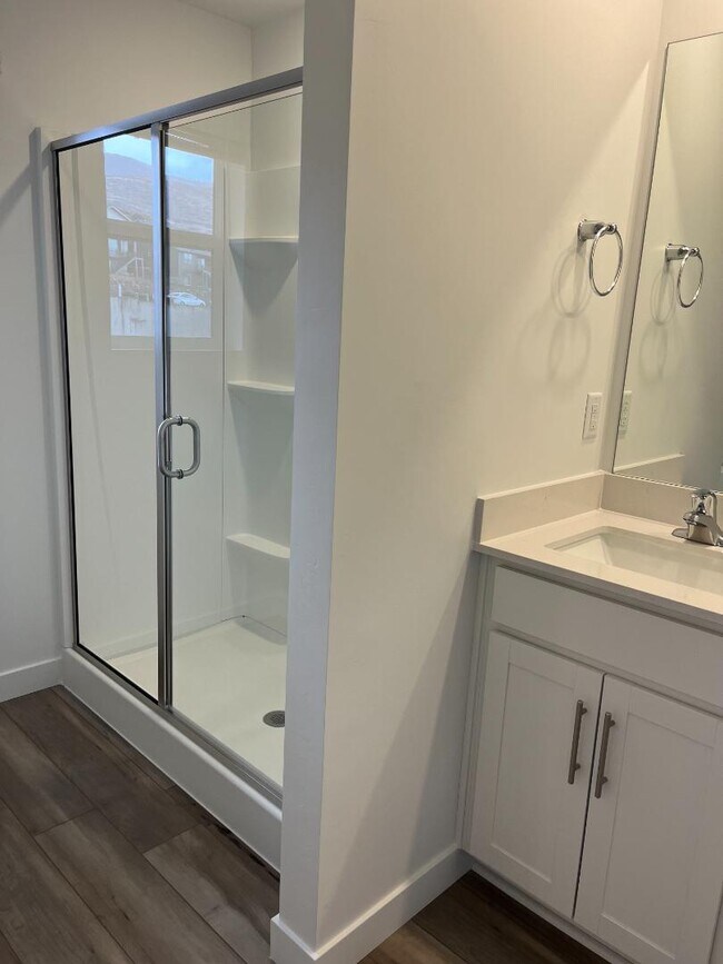 Building Photo - 2384 Canal Vw Ln