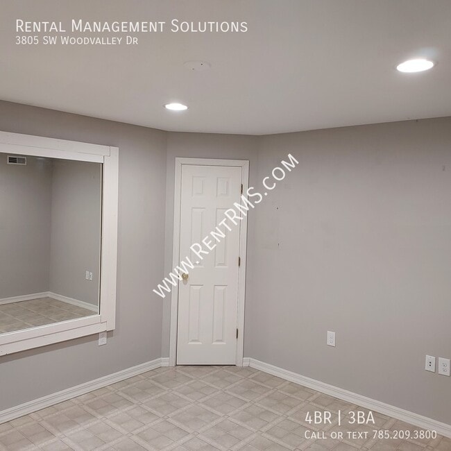 Building Photo - 3805 SW Wood Valley Dr