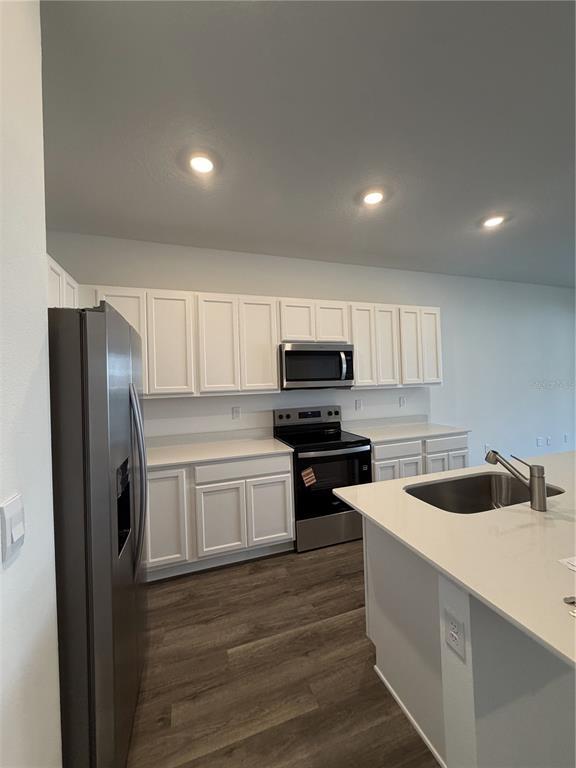 Building Photo - 2569 Olympic Ct