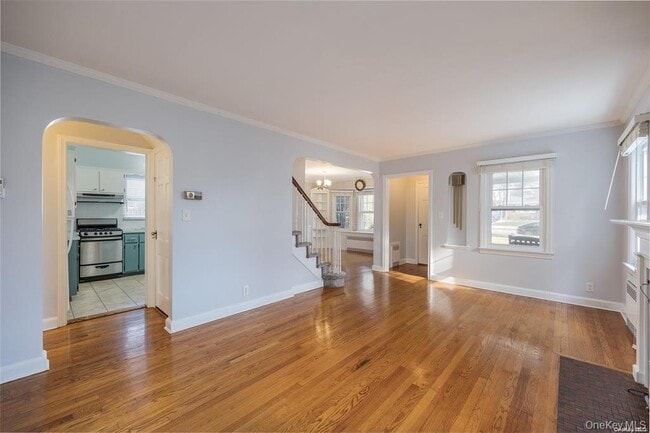 Building Photo - 485 Mineola Blvd