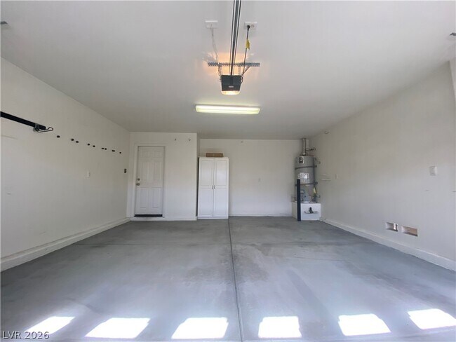 Building Photo - 6542 Samba Ave