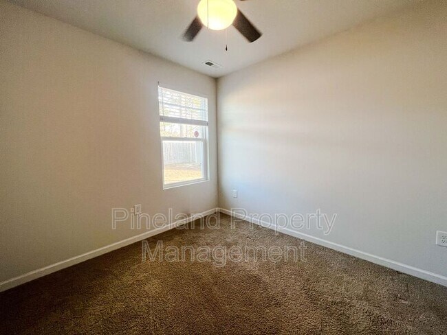 Building Photo - 1417 Demila Dr