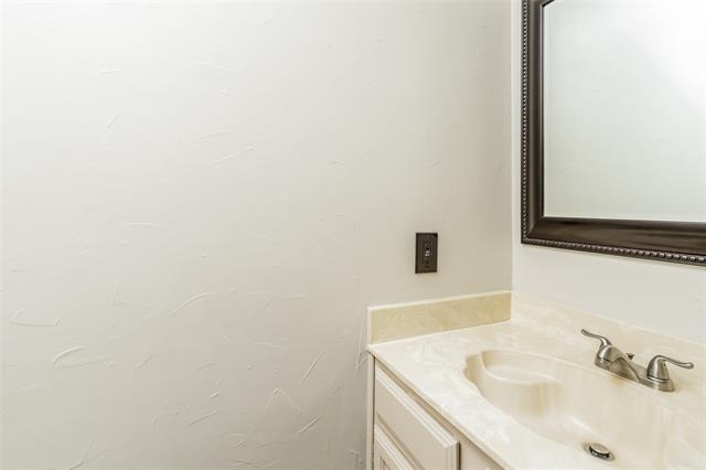 Building Photo - 930 Boxwood Dr