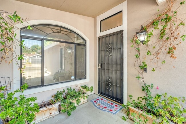 Building Photo - Charming 3BR House in Antelope