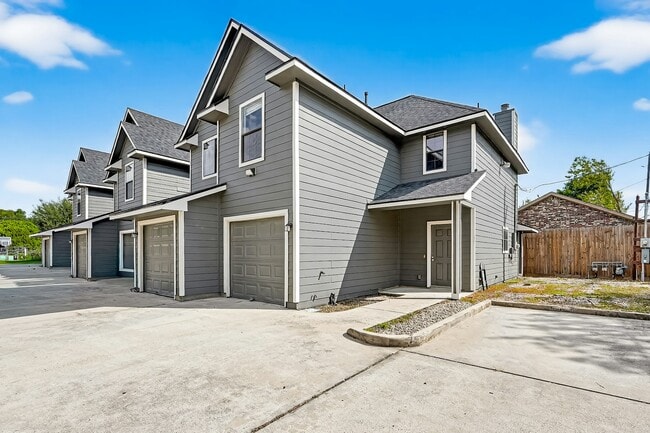 Building Photo - 10035 Morocco Rd