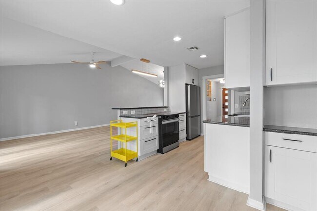 Building Photo - 12214 Braewick Dr