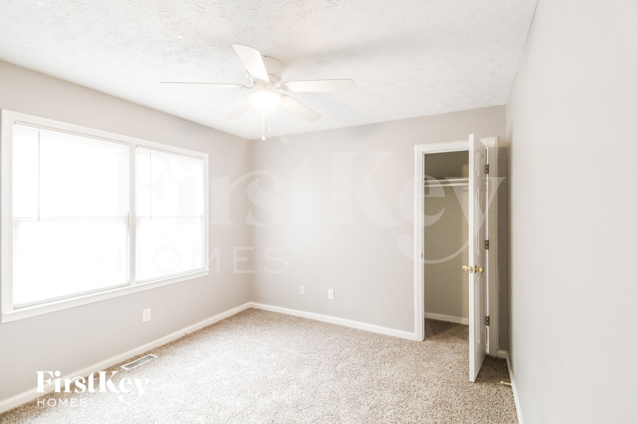 Building Photo - 262 Kesler Ct