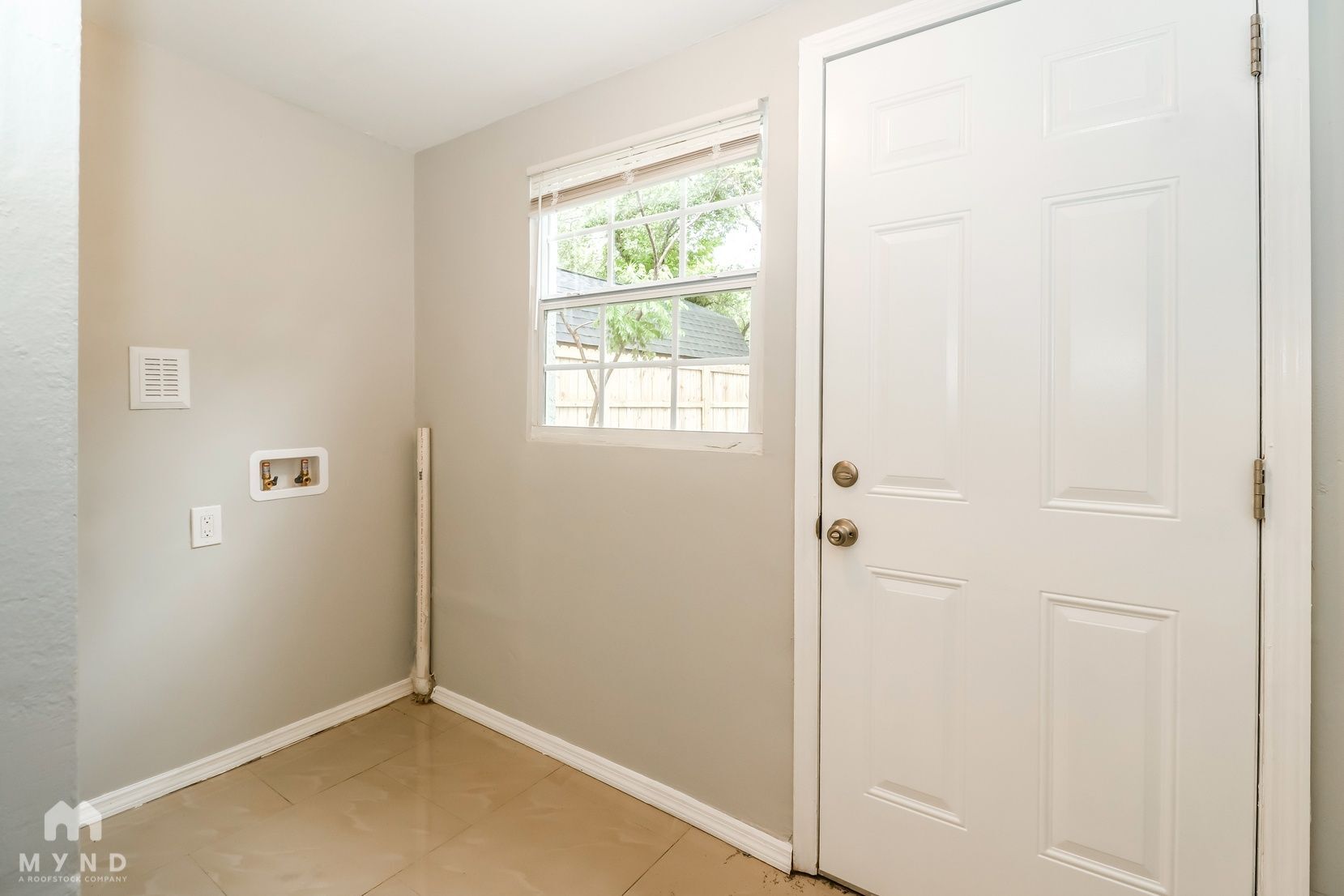 Building Photo - 7018 Maclura Dr