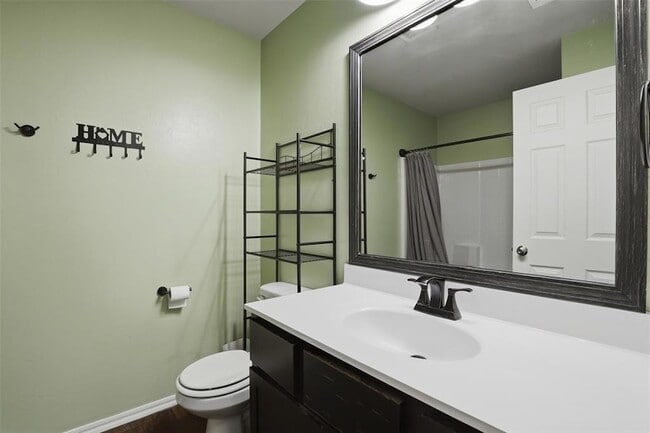 Building Photo - 1200 Granite Ln