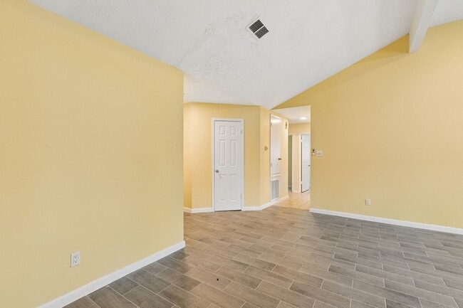 Building Photo - 2747 Sicklepod Dr