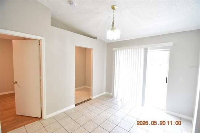 Building Photo - 12116 Feldwood Creek Ln
