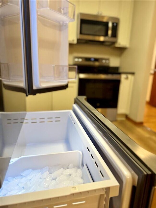 Building Photo - Modern Living: Experience Our Remodeled Apartment behind Hilldale Mall