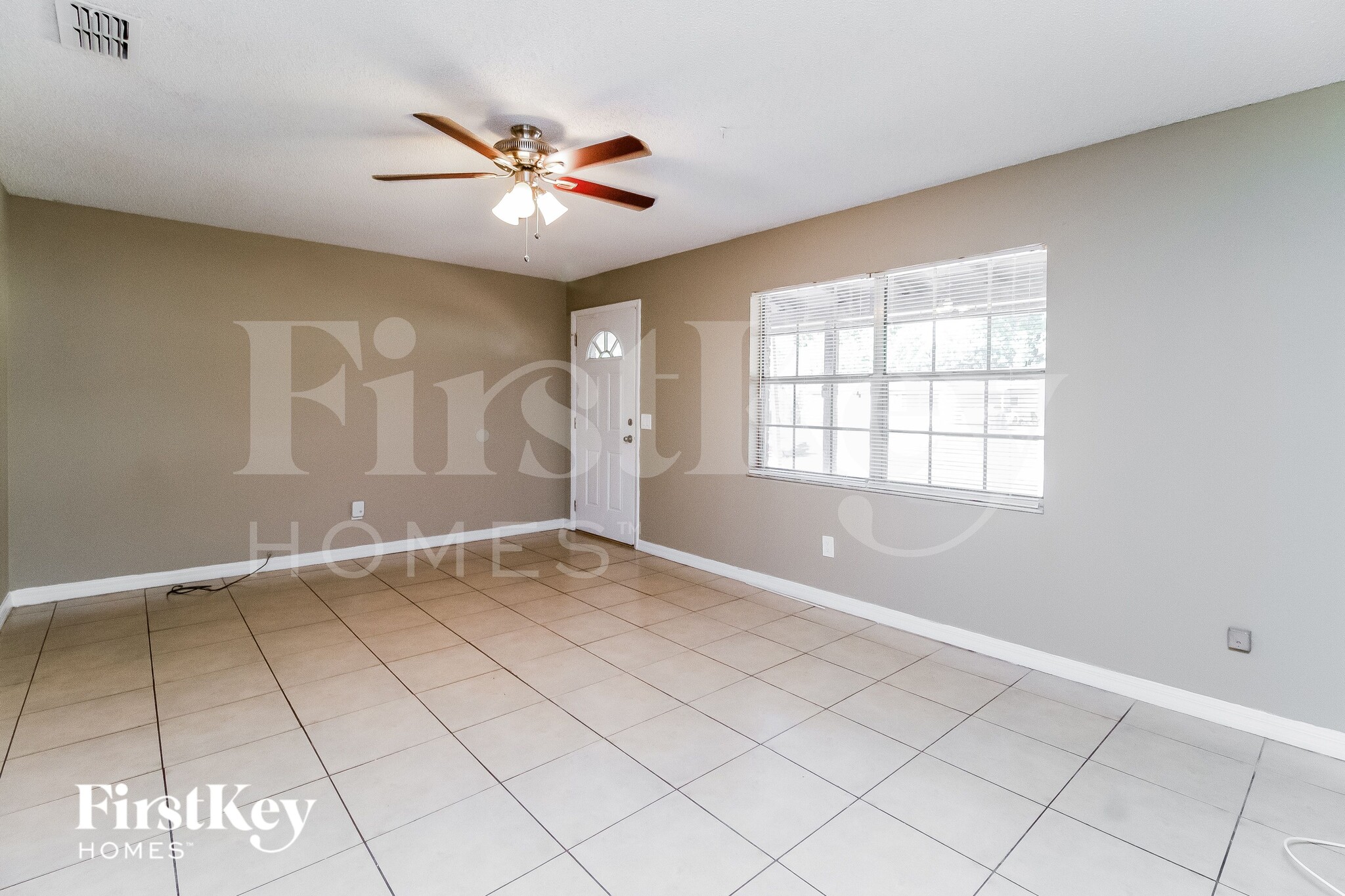 Building Photo - 3639 Shalimar Ct