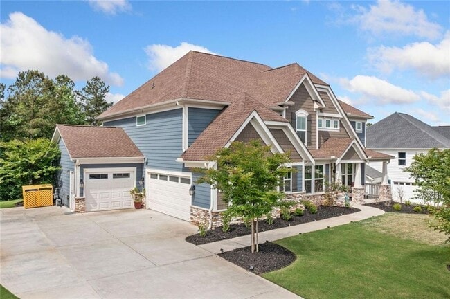 Building Photo - 2121 Harmony Dr