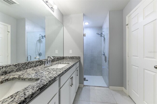 Building Photo - 25583 Deep Creek Blvd