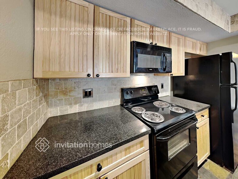 Building Photo - 4913 W Frier Dr