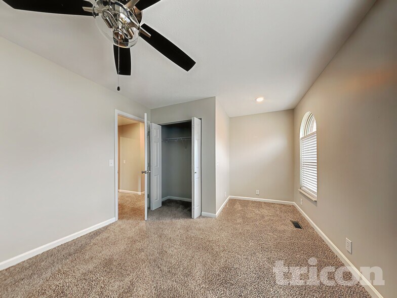 Building Photo - 107 Charleston Ct